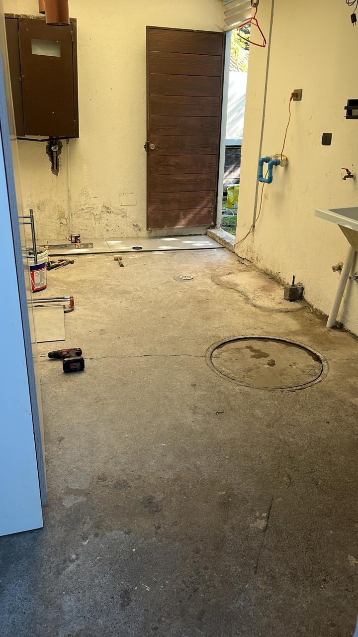 Obra de cliente: Nevada Mate 60x60 · Antes - La Casa de la Cerámica