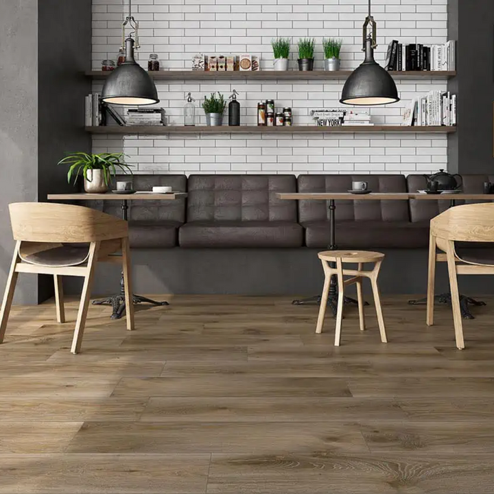 Porcelanato 25x100 Outi Roble - ambiente instalado 3